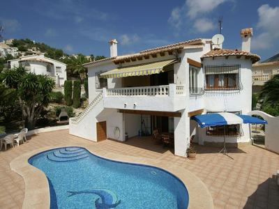 Detached Holiday Home Private Swimming Pool and Beautiful Gardens in Moraira