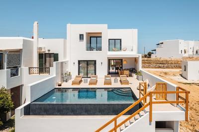 C & G Villas