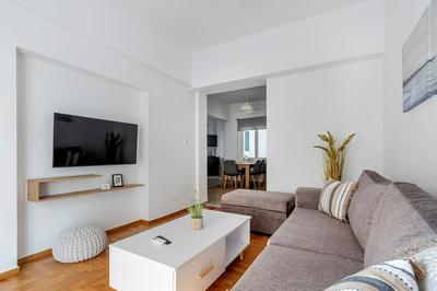 Arco - 2-BR Apt in the Heart of Athens