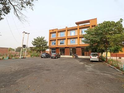 OYO 23165 Raghav Resort