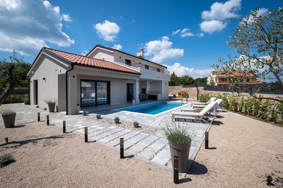 Holiday House Jewel With Private Pool