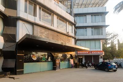 OYO 5699 Hotel Monarch Boutique