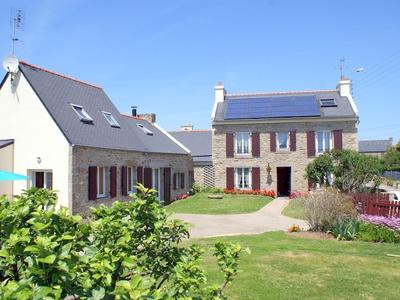 Holiday Home in Plouarzel Near Sandy Cove