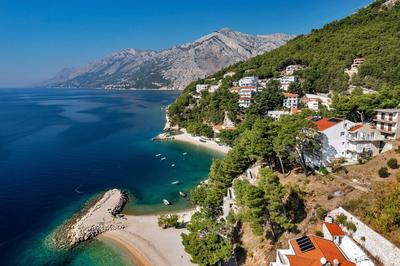 Anka - Amazing Location - Sa13