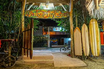 Balsa Surf Camp by Rotamundos