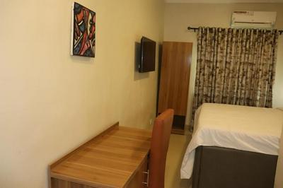 Tangerin Terracotta House and Apartment