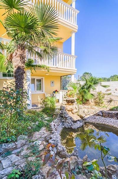 Comfort Pool Apartments