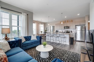 Opulent Corner 2BR Near OSU w Garage Parking, Zdjęcie 2