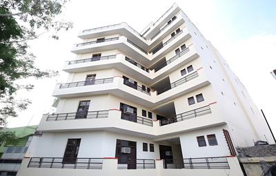 OYO 14823 Skyheights