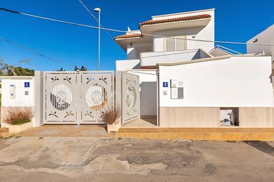 2537 Casa di Brenda by Barbarhouse