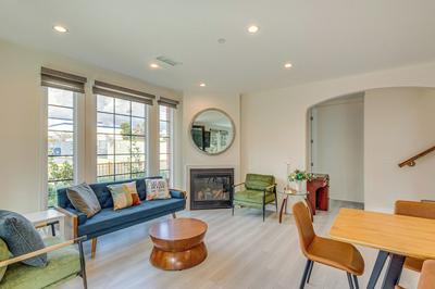Shop, Dine & Explore Pasadena! Newly Built Home