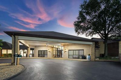 Baymont Inn and Suites by Wyndham Farmington, MO