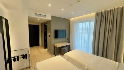 Icon Central SKG