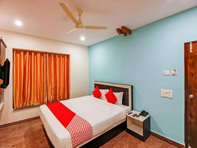 Capital O 23543 Hotel Vaishnavi