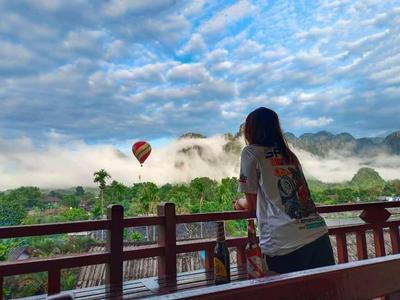 Vang Vieng Namsong River view Hotel