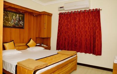 Anandha Grand