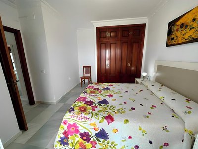 Alojamiento con balcón y vista al mar