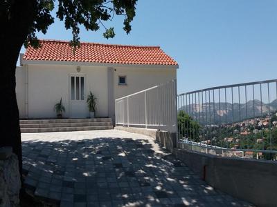 Villa Nika