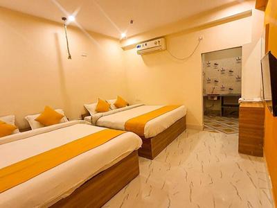 Blue Sapphire Hotel and Banquet