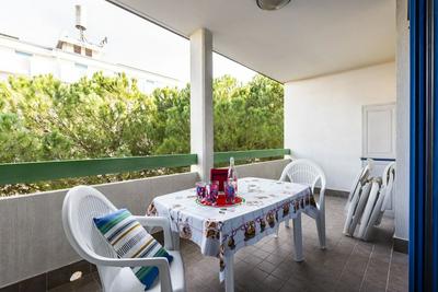 Cozy Bibione Apartment With Comfortable Terrace