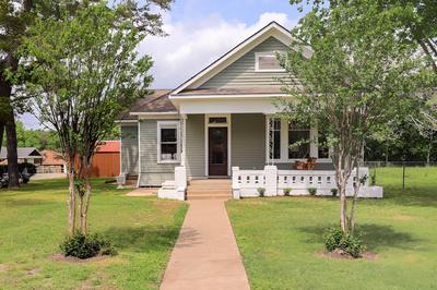 Gas Grill & Private Yard: Home in Bellville
