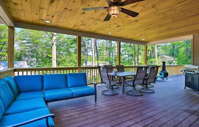 Covered Deck, Grill & Game Room: Gilford House!