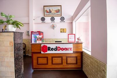RedDoorz near Vincom Go Vap
