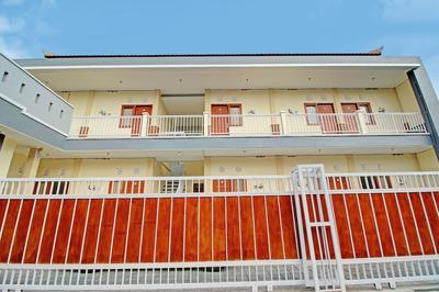 OYO 92952 Nirmala Guest House