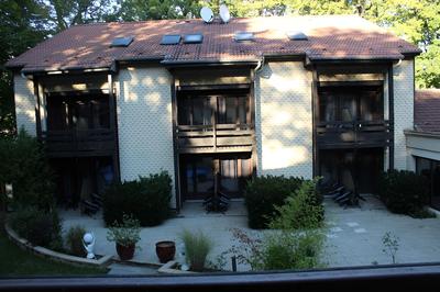 Enzo Amneville Saint Eloy By Kyriad Direct