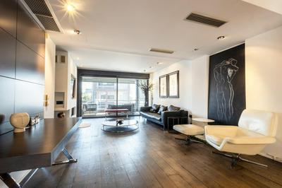 Iakxou 26 in Athens With 1 Bedrooms and 1 Bathrooms