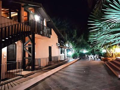 Belvilla by OYO Appealing Apartment With Pool