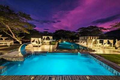 Tunas & Cabras Hotel