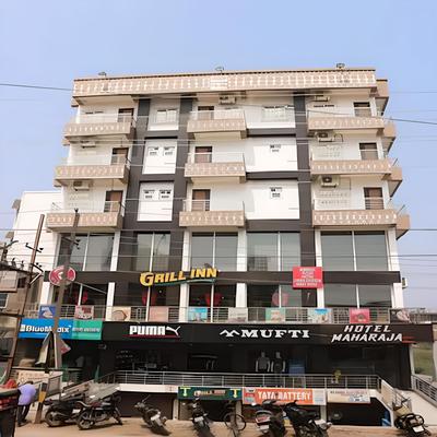 Goroomgo Maharaja Palace Kanpur