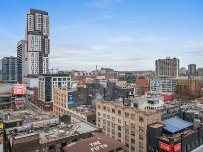 Stallion Suites - Entertainment District