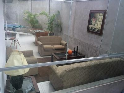 Laelia Miraflores Hotel