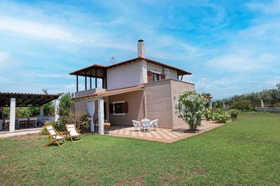 Alex Billy House by Travel Pro Services