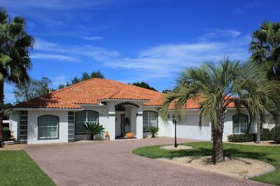 Stunning Executive Ruyper 4 Bedroom Home by RedAwning