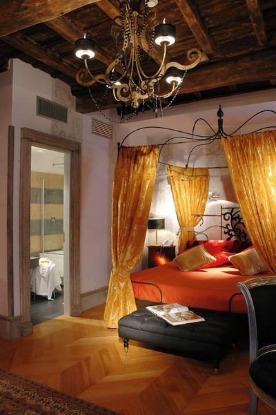 The Inn at the Roman Forum Elegant Collection - The Roman Forum Lodging.
