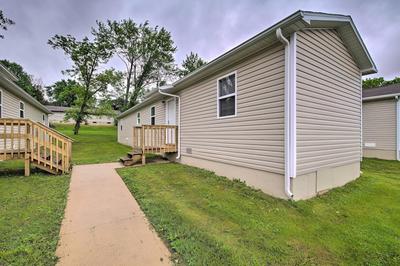 Comfy West Plains Home < 1 Mi to Main Street!