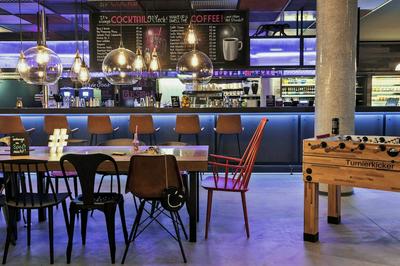 Moxy Belfast City