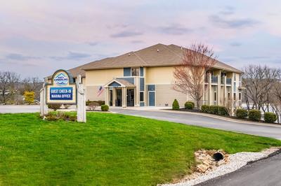 Port of Kimberling Marina & Resort