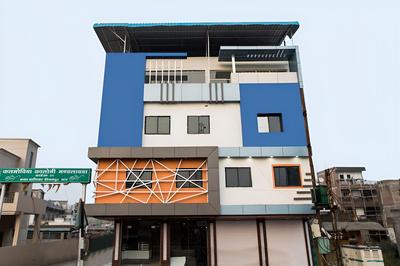 OYO 8857 Hotel Raj Palace