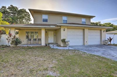 Modern Clearwater Home w/ Deck: 9 Mi to Beach
