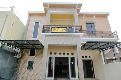 SPOT ON 2431 Tf Homestay