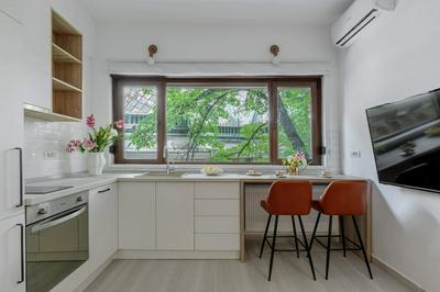 Modern & Bright Studios on Amzei Square