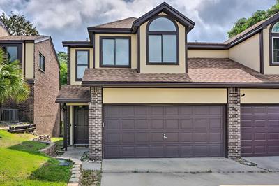 Updated Townhome w/ Deck ~ 12 Mi to Beaches!