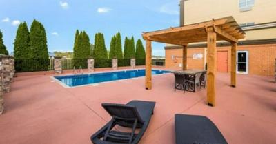 Clarion Pointe Madison Huntsville