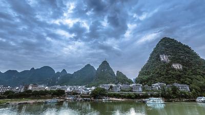 Sea Lily Yangshuo Riverside Resort