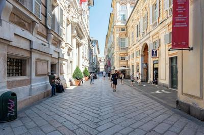 Excellent 2-bed flat in Genoa's Old Town