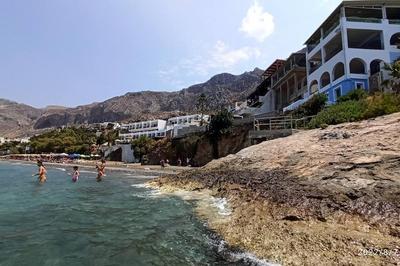 Beachside Retreat - Sleeps 4, Terrace & Views